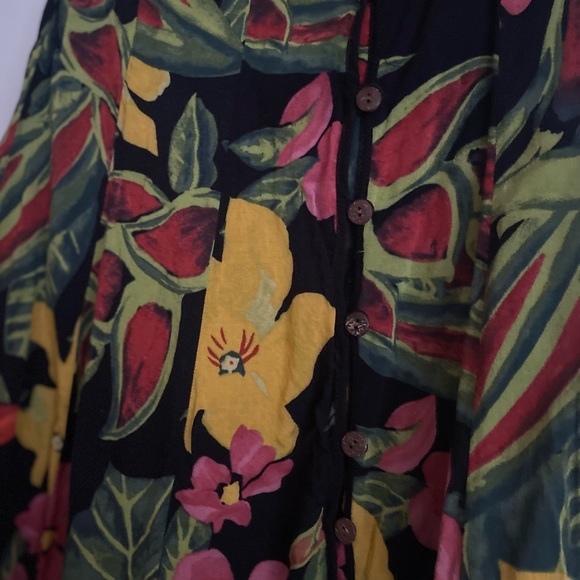 Urban Outfitters minidress with tropical floral pattern. - Picture 3 of 4